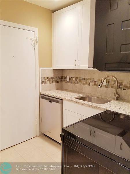 2190 NE 68th Street  #522, Fort Lauderdale, FL 33308
