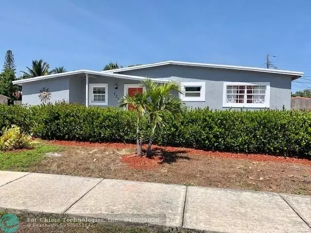 201 NE 42nd Ct, Deerfield Beach, FL 33064