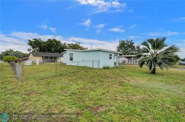 Davie, FL 33314,5700 SW 54th Ter