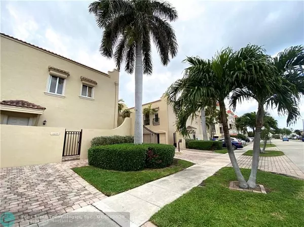 Lauderdale By The Sea, FL 33308,4619 POINCIANA ST  #7A