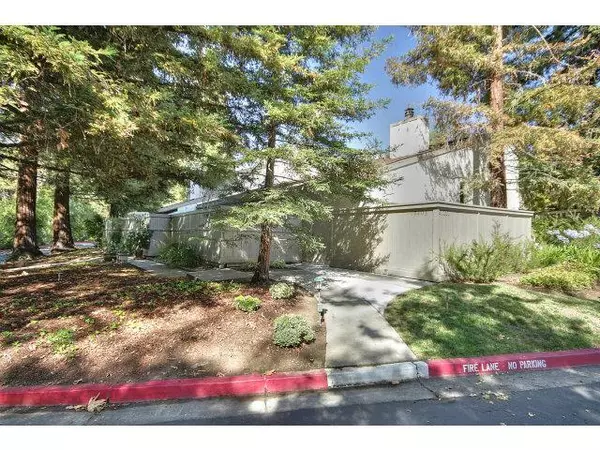 Saratoga, CA 95070,19404 Vineyard LN