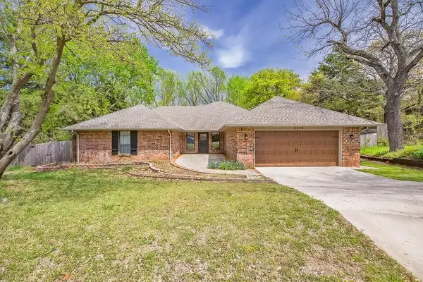 2300 Brookhaven Court, Edmond, OK 73034