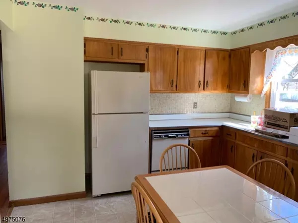 41 SYCAMORE AVE, Bridgewater Twp., NJ 08807
