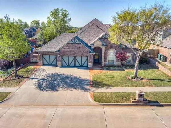 416 Meadow Run Court, Yukon, OK 73099