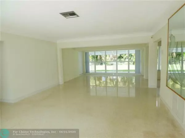 Pompano Beach, FL 33060,431 SE 5th Ave