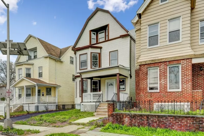 51 WILLIAM ST, East Orange City, NJ 07017