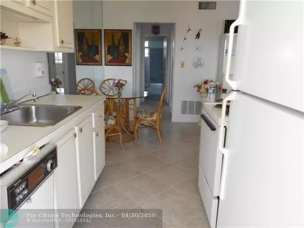 Lauderdale By The Sea, FL 33308,234 HIBISCUS AV  #368