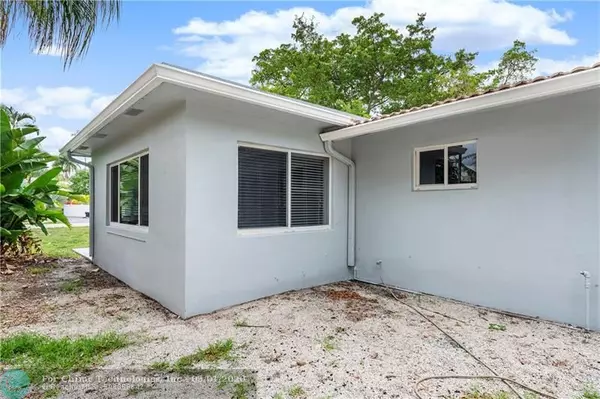 Oakland Park, FL 33334,1311 NE 47th Ct