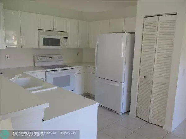 Weston, FL 33327,958 Tanglewood Cir