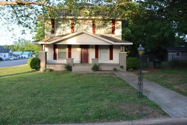 1221 E 2nd Street, Sulphur, OK 73086