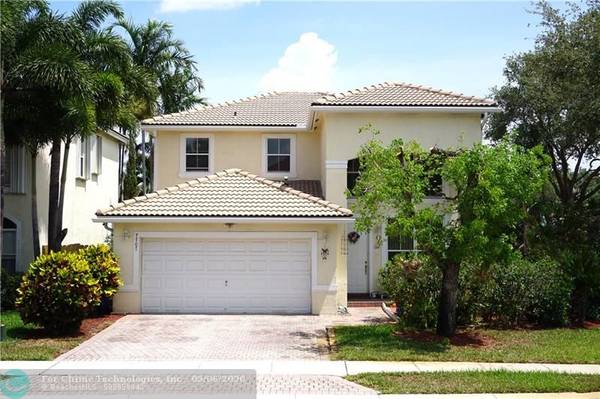 7707 NW 18th St, Pembroke Pines, FL 33024