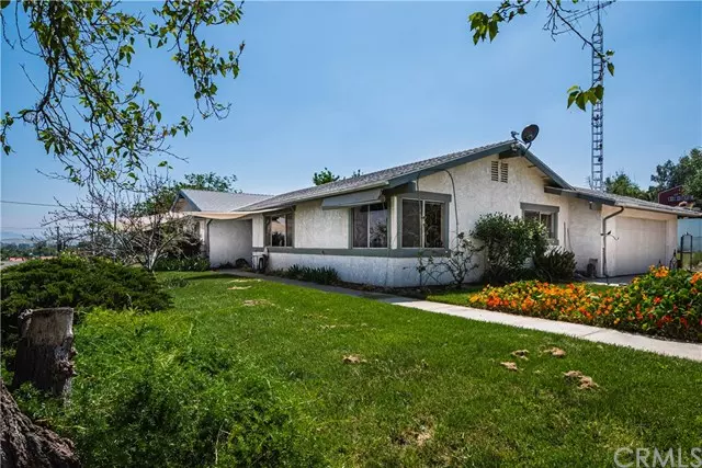 5535 Charlotte LN, Jurupa Valley, CA 92509