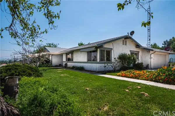 Jurupa Valley, CA 92509,5535 Charlotte LN