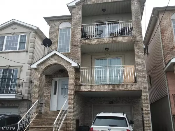 126 PORT AVE, Elizabeth City, NJ 07206