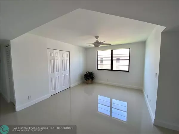 Tamarac, FL 33321,7483 Fairfax Dr  #314