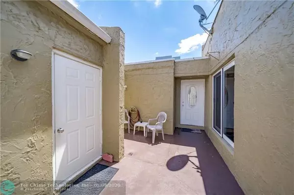 Sunrise, FL 33322,9655 NW 26th Ct  #4