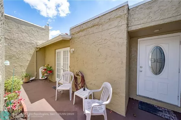 Sunrise, FL 33322,9655 NW 26th Ct  #4