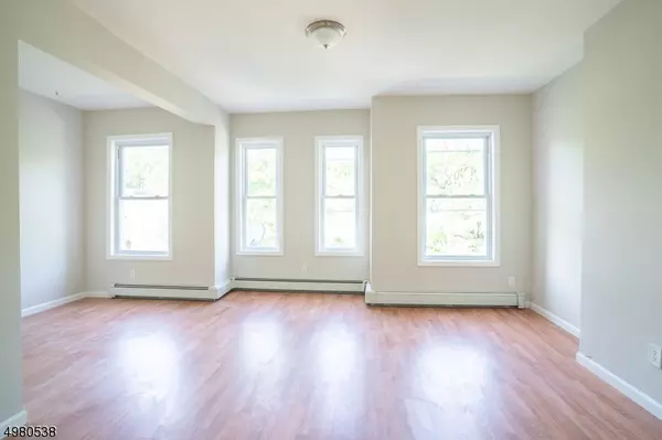 565 JEFFERSON AVE, Elizabeth City, NJ 07201