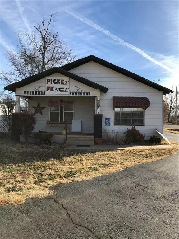 Sayre, OK 73662,1402 N 4th Street