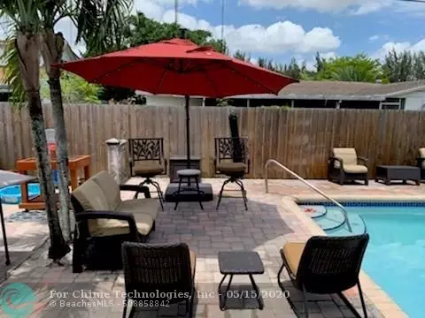 325 NW 205th Ter, Miami, FL 33169