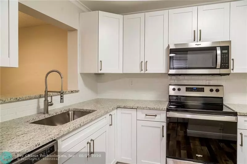 Coral Springs, FL 33065,3028 Coral Springs Dr  #107-3