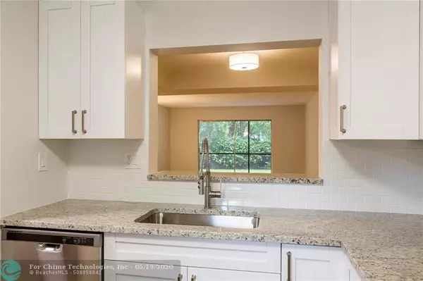 Coral Springs, FL 33065,3028 Coral Springs Dr  #107-3