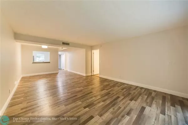 Coral Springs, FL 33065,3028 Coral Springs Dr  #107-3