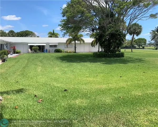 Boynton Beach, FL 33426,500 SW Golfview Ter  #128