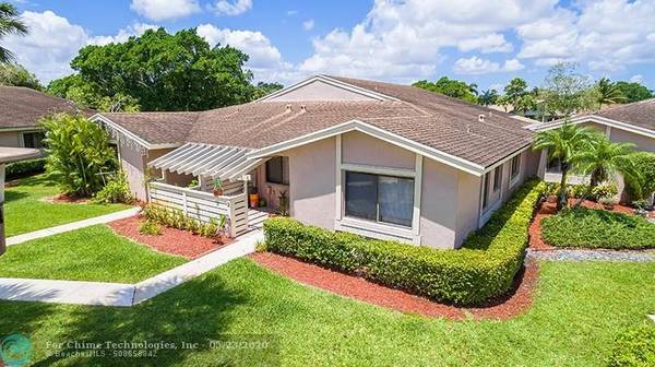 657 Racquet Club Rd  #2, Weston, FL 33326