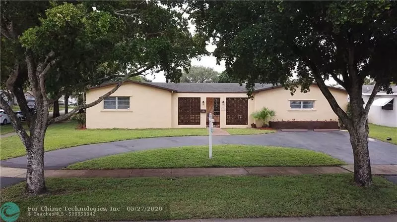 7630 NW 2nd St, Pembroke Pines, FL 33024