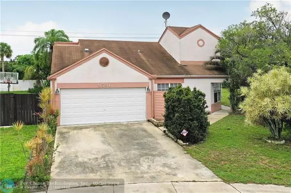 8591 Dynasty Dr, Boca Raton, FL 33433