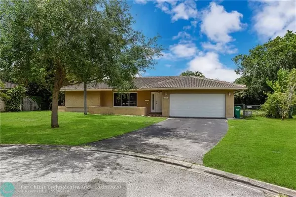 11241 NW 36th St, Coral Springs, FL 33065