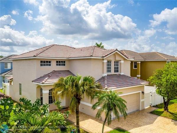 1739 NW 166th Ave, Pembroke Pines, FL 33028