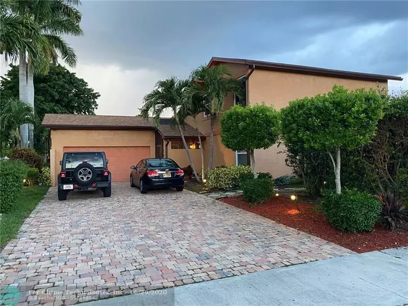 204 NW 41st Way, Deerfield Beach, FL 33442