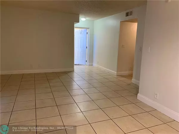 Tamarac, FL 33321,7660 Westwood Dr  #606