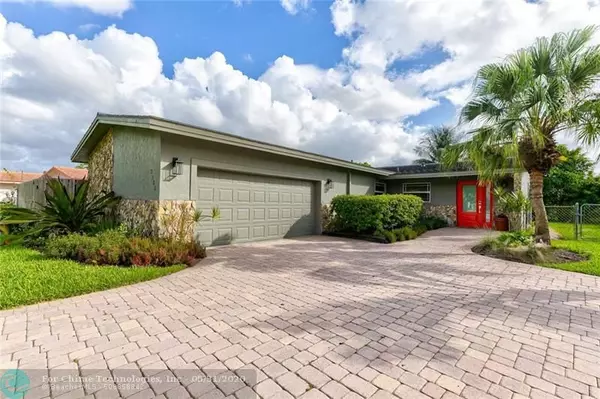 2733 NW 84th Ave, Coral Springs, FL 33065