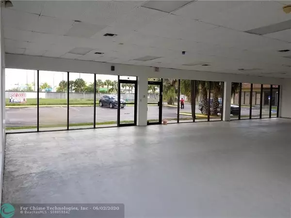 Hollywood, FL 33023,435 S State Road 7