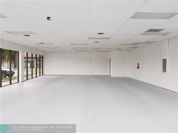 Hollywood, FL 33023,435 S State Road 7