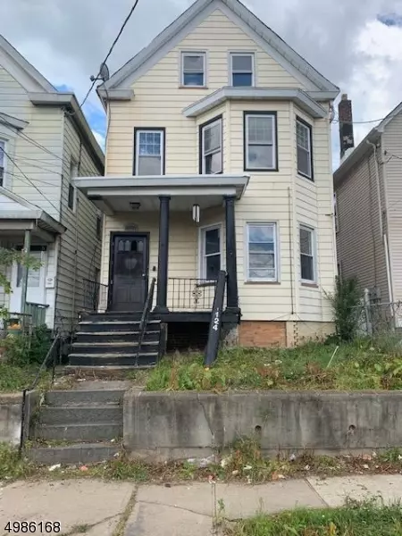 124 REID ST, Elizabeth City, NJ 07201