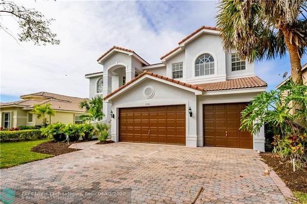 Boca Raton, FL 33498,19306 Skyridge Cir