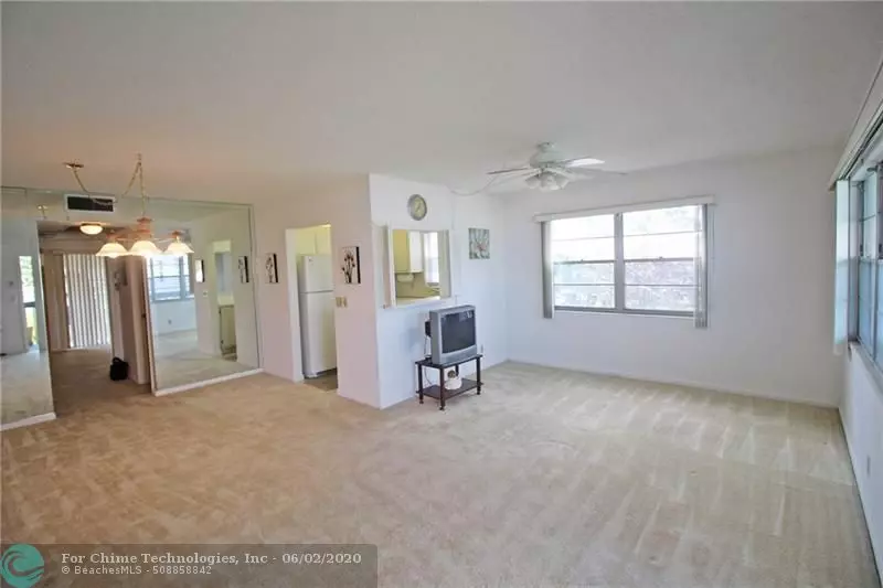 Deerfield Beach, FL 33442,260 Farnham K  #260