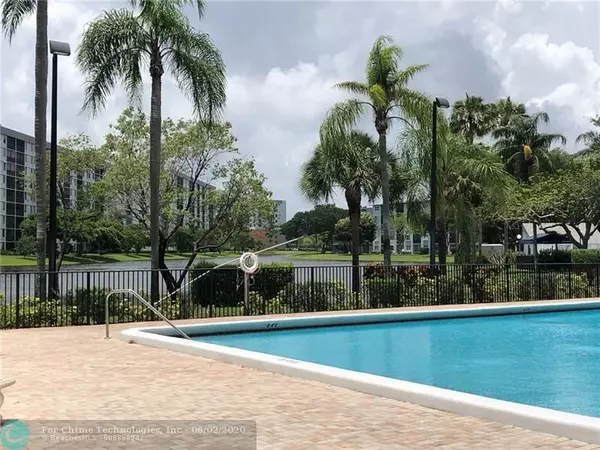 2216 N Cypress Bend Dr  #103, Pompano Beach, FL 33069