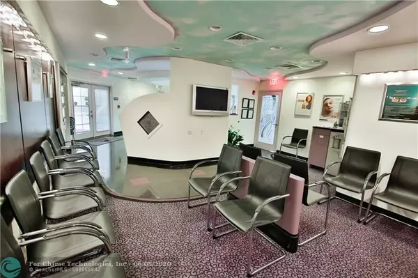 Tamarac, FL 33321,7777 N University Dr  #201-209
