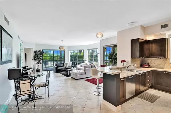 Lauderdale By The Sea, FL 33308,4445 El Mar Dr  #2210