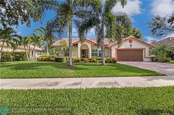 3075 Wedgewood Blvd, Delray Beach, FL 33445