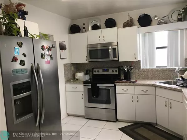 Hollywood, FL 33020,2471 Wiley Ct