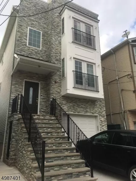 19 BUTLER ST, Elizabeth City, NJ 07206