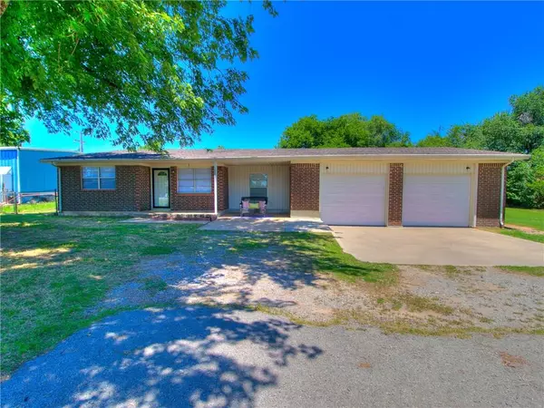 843 SW 3rd Street, Minco, OK 73059