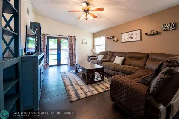 Sunrise, FL 33326,581 Lakeside Cir