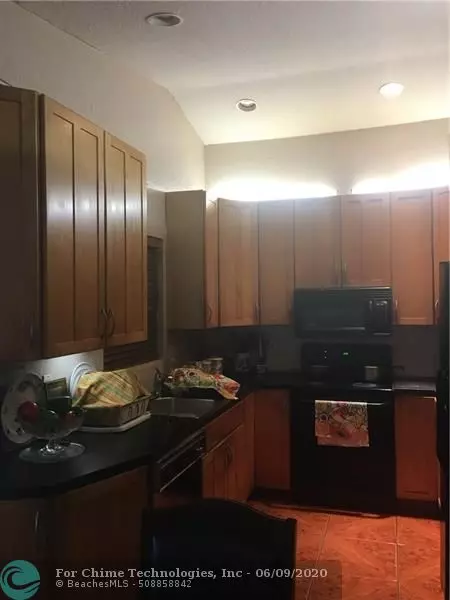 Pompano Beach, FL 33064,521 NE 38th St